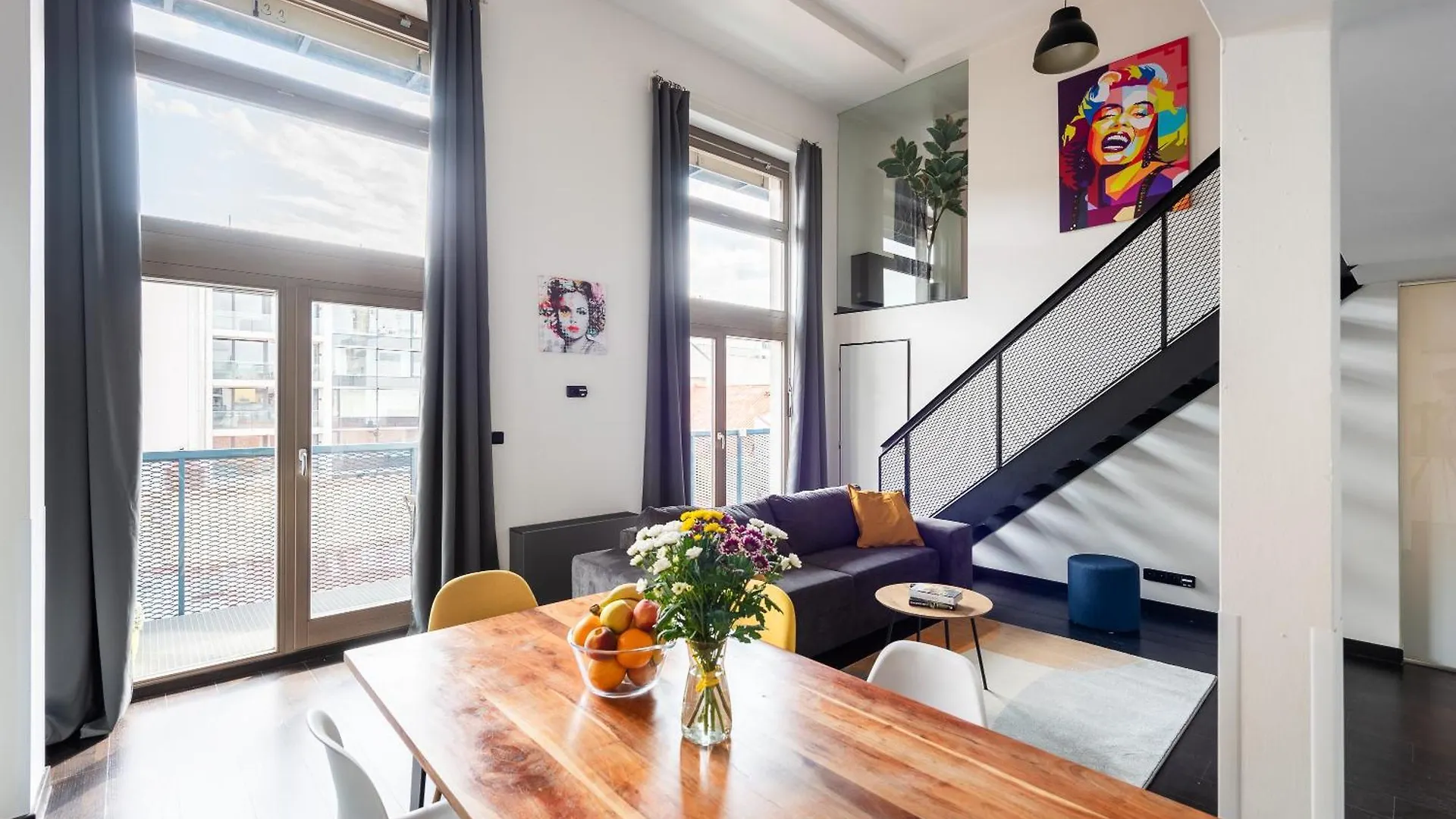 2-Level Apartments On Krizikova Near The Metro Prague